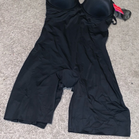 Strapless cupped bodysuit NWT - Picture 5 of 11